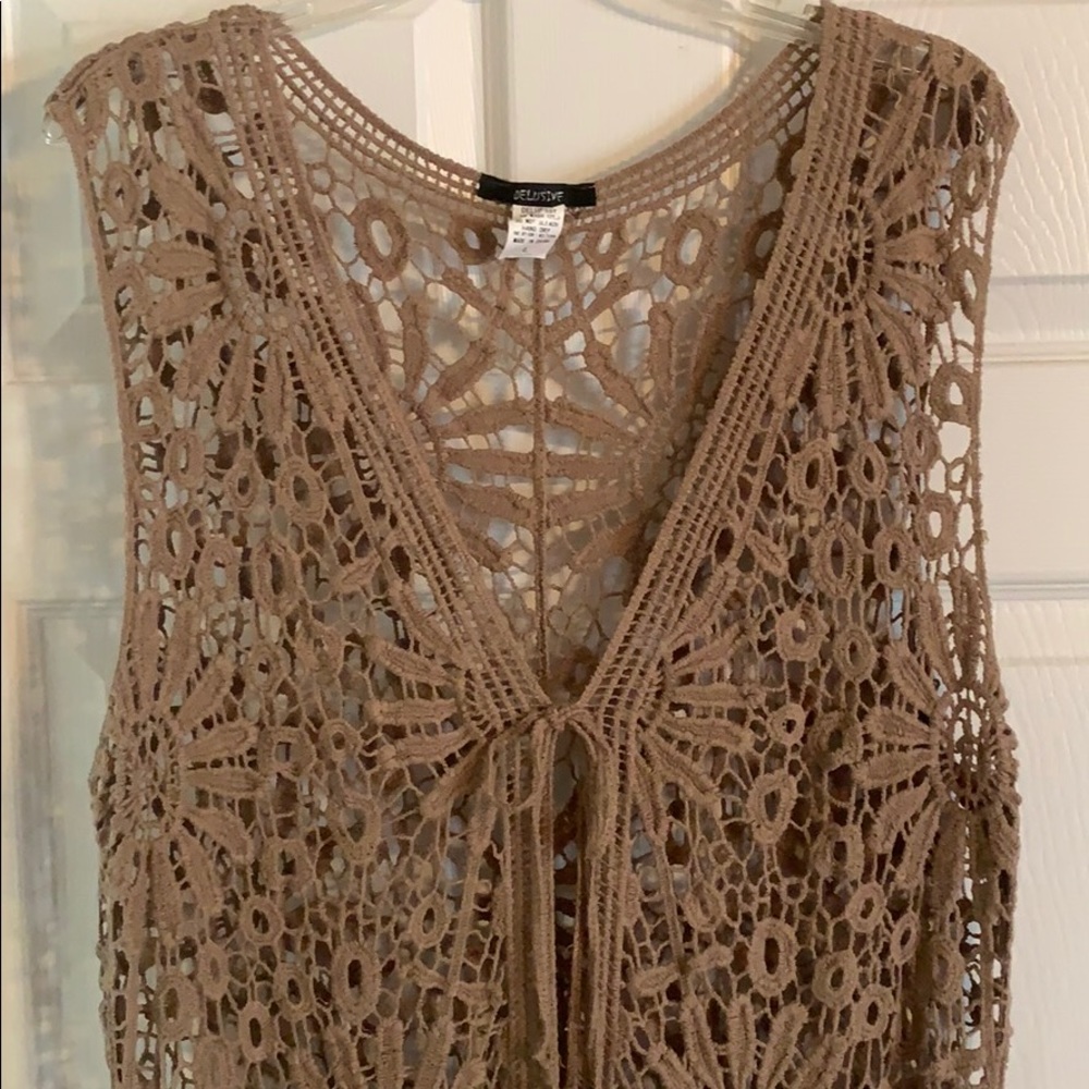 EUC Delusive crochet cardigan Size Large